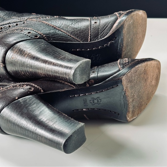 MICHAEL KORS / Penelope Wingtip Pull On Leather Boots / Dark Brown / Size 9.5 - Picture 9 of 16